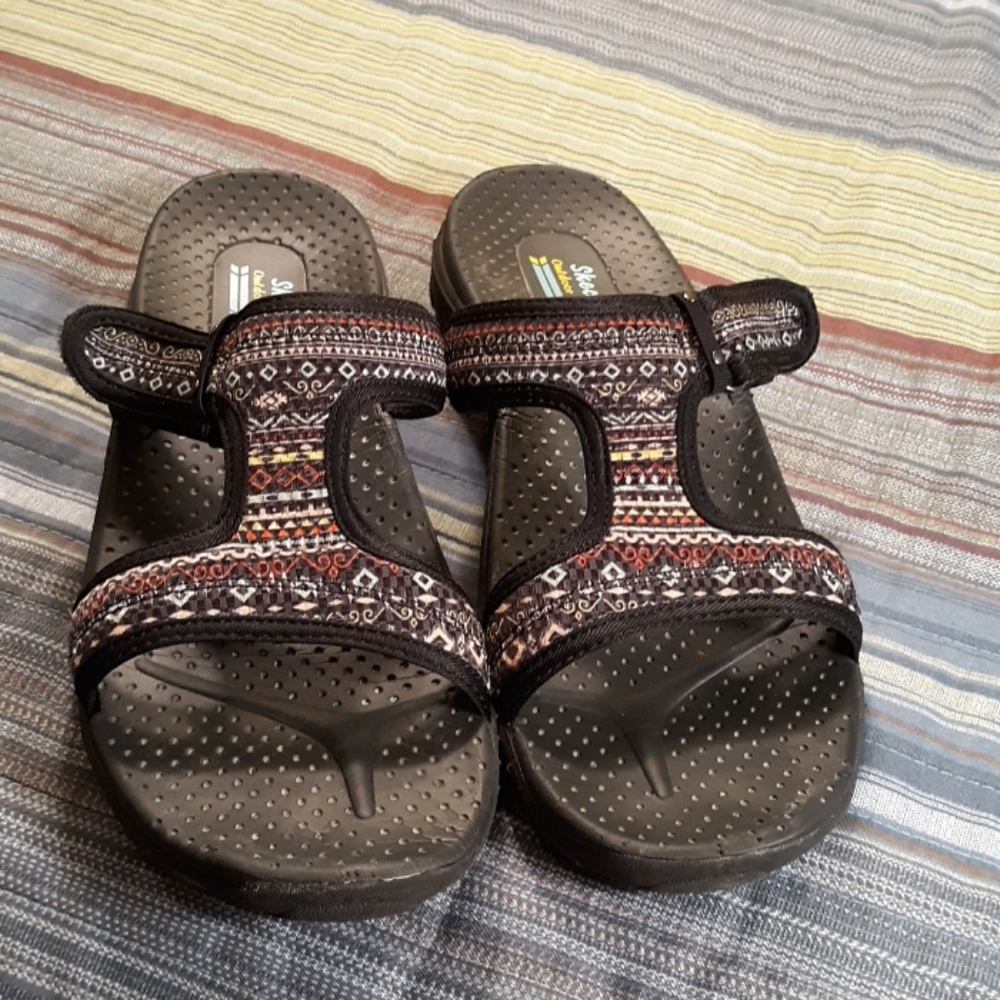 Skechers Sandals Sz 9 Black Tribal Design